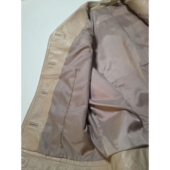 NEWPORT NEWS Easy Style 100% Genuine Leather-Beige Jacket Womens Size 8 - Picture 5 of 8